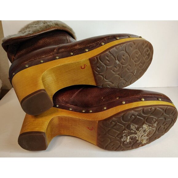UGG Size 6 Lynnea Chestnut Studded Distressed Clog Boot Foldover Shearling Cuff - Picture 11 of 11